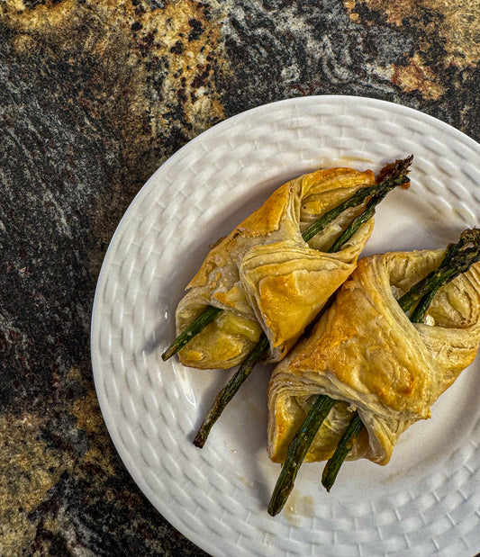 Asparagus and Chicken Salt Pastry Bundles